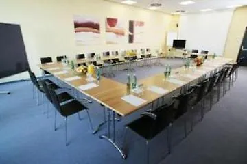 Airport S1 3* Schwechat